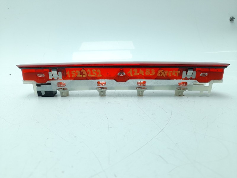 Recambio de luz de freno para peugeot expert autobús (v_) 1.6 bluehdi 115 referencia OEM IAM 9811325980  