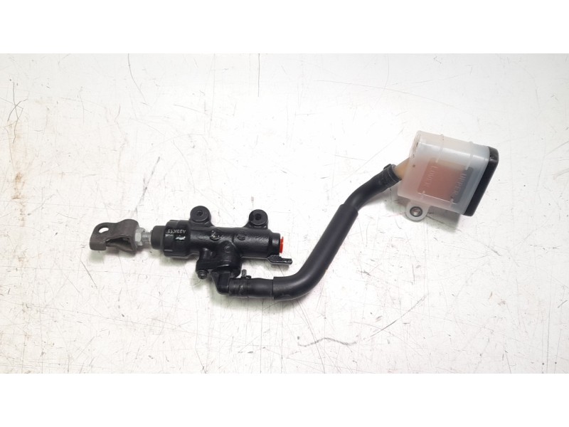 Recambio de bomba freno trasera para honda cbr (601cc - ) cbr 650 r (rh01) referencia OEM IAM 43510MKND51  