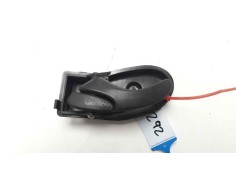 MANETA INTERIOR DELANTERA IZQUIERDA YC15V22601AB 