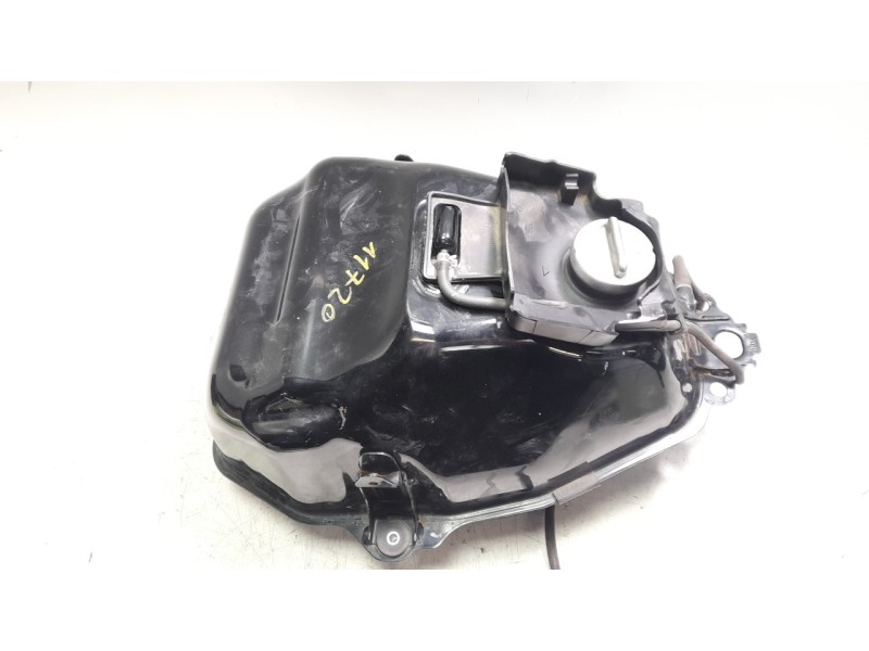 Recambio de deposito combustible para honda x-adv x-adv referencia OEM IAM 17500MKHD20  