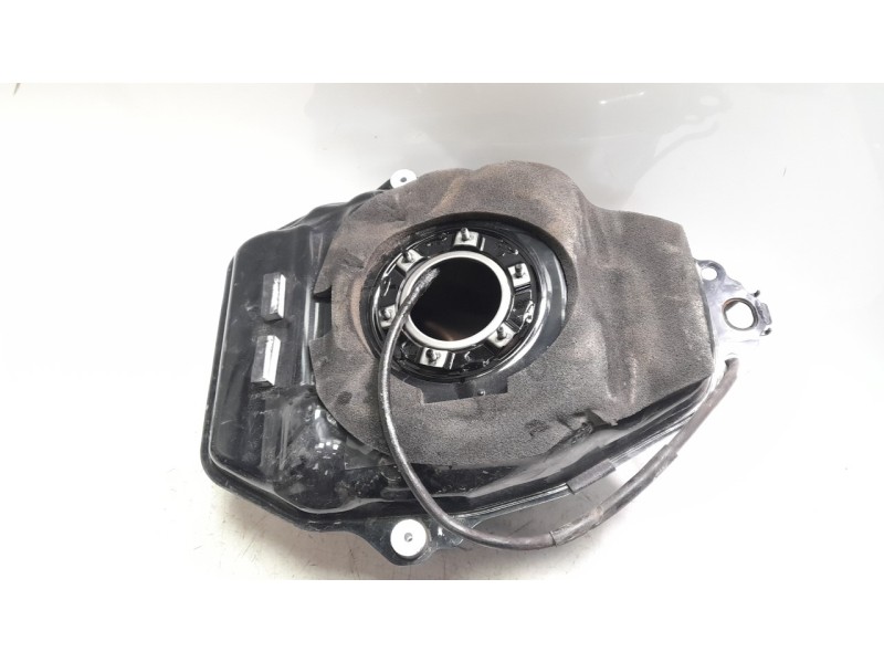 Recambio de deposito combustible para honda x-adv x-adv referencia OEM IAM 17500MKHD20  
