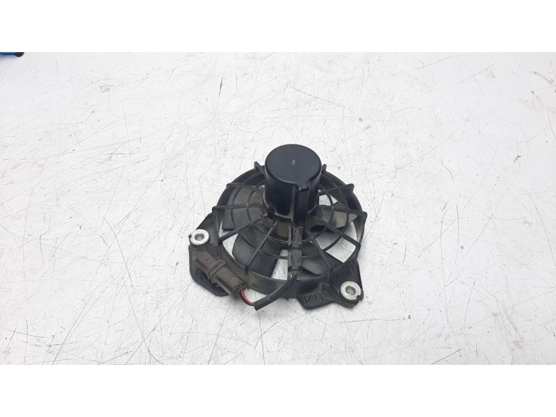 Recambio de electroventilador para smart fortwo coupe 0.9 turbo cat referencia OEM IAM 8240708  