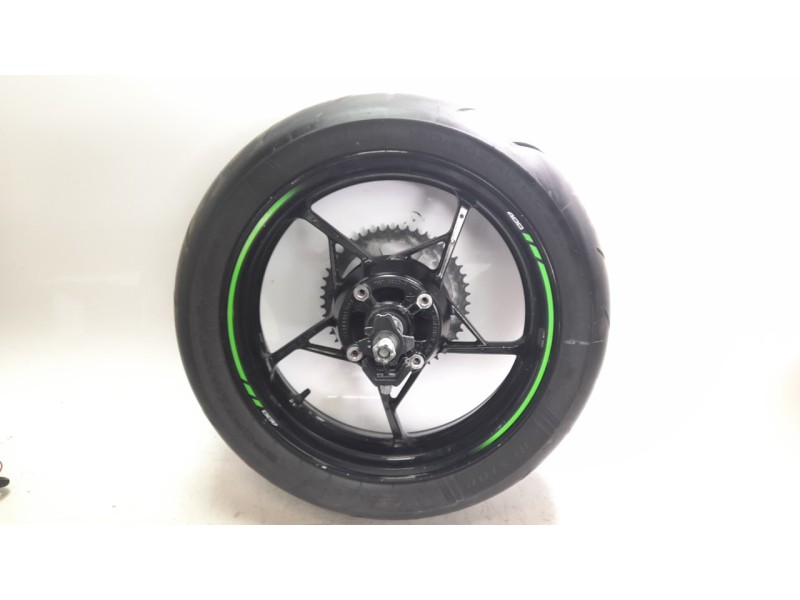 Recambio de llanta trasera para kawasaki zx-4r zx-4r referencia OEM IAM 410730804QT  