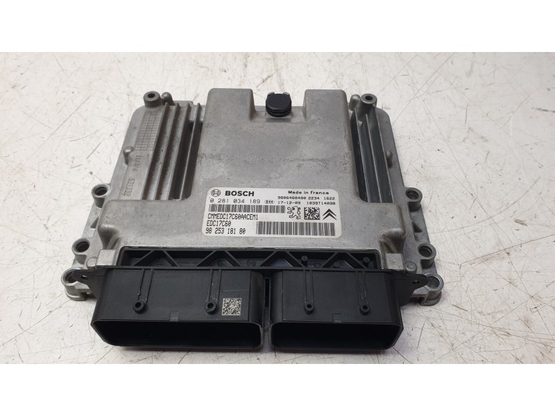 Recambio de centralita motor uce para peugeot expert autobús (v_) 1.6 bluehdi 115 referencia OEM IAM 9825318180  
