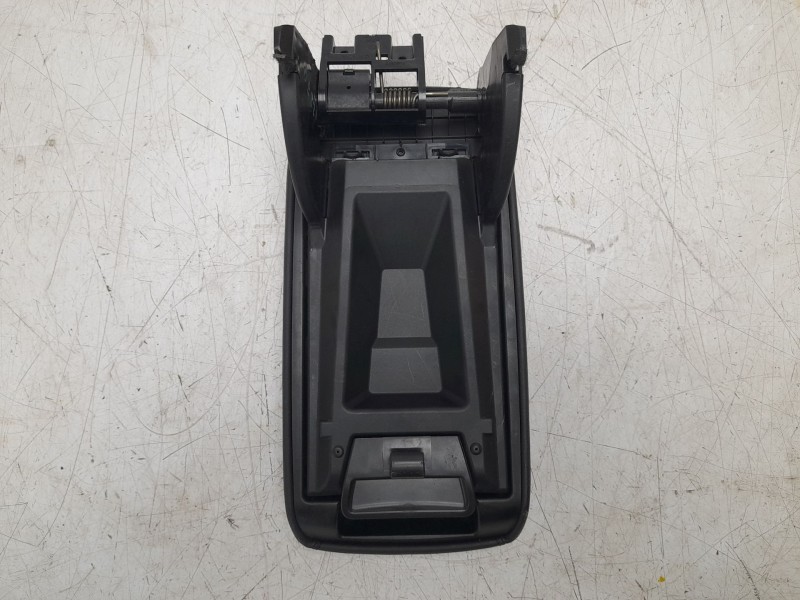 Recambio de apoyabrazos central para suzuki vitara (ly) 1.6 (apk 416) referencia OEM IAM 7585061M005PK  