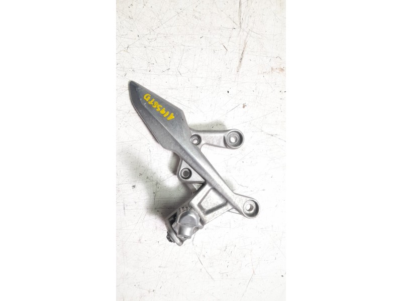 Recambio de estribera derecha para honda cbr 500r cbr 500 r referencia OEM IAM 50600MKPJ00 50660MKND50 