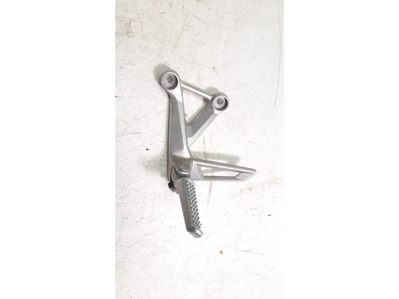 Recambio de estribera izquierda para honda cbr 500r cbr 500 r referencia OEM IAM 50712MGSD30  