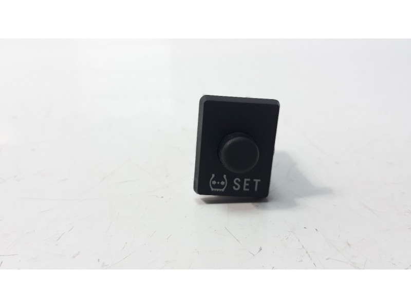 Recambio de interruptor para toyota aygo 1.0 cat referencia OEM IAM 8474602020  