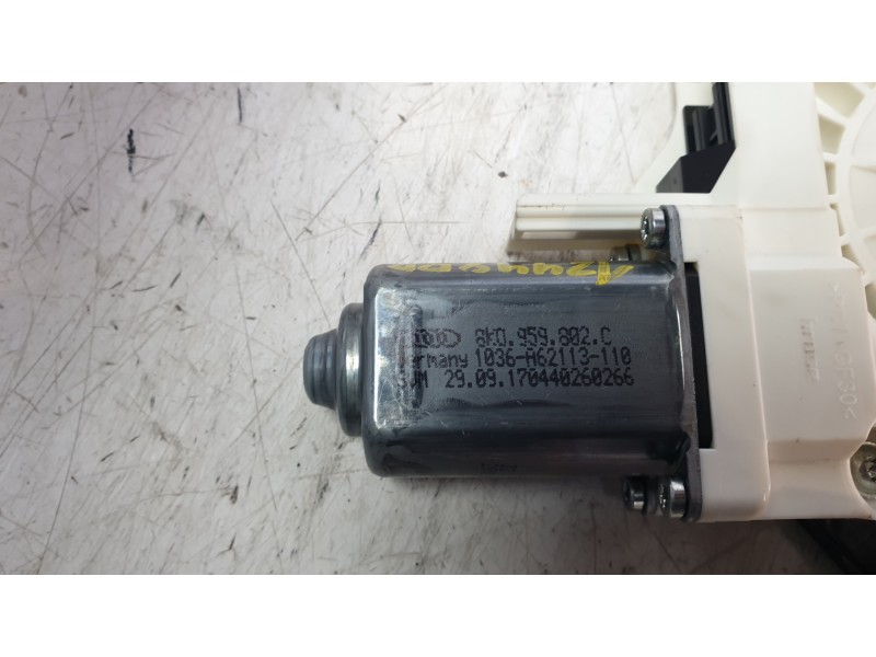 Recambio de elevalunas delantero derecho para audi a1 sportback (8xa, 8xf) 1.6 tdi referencia OEM IAM 8X4837462A / 8X4837462 / 8