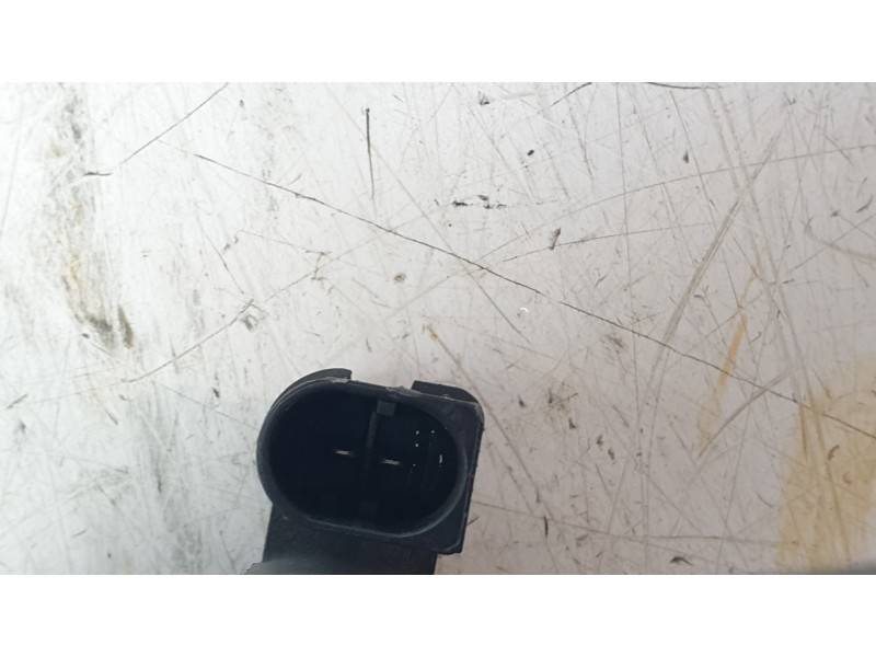 Recambio de pinza de freno trasera derecha para citroën c4 picasso ii 1.6 bluehdi 120 referencia OEM IAM 9819059480 0204L69450 