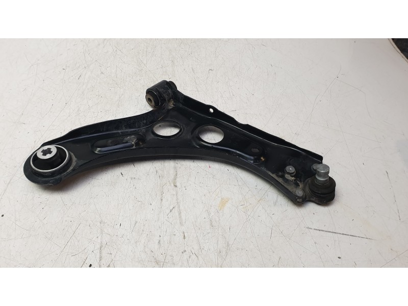 Recambio de brazo suspension inferior delantero derecho para opel corsa f (p2jo) 1.2 (68) referencia OEM IAM 9857897880  