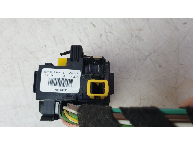 Recambio de caja reles / fusibles para peugeot expert autobús (v_) 1.6 bluehdi 115 referencia OEM IAM 9806192580  