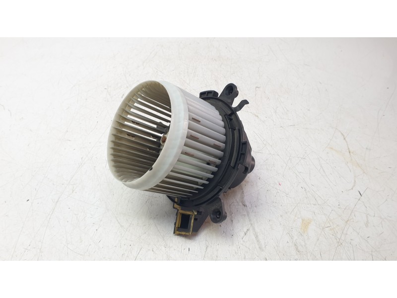 Recambio de ventilador calefaccion para peugeot expert autobús (v_) 1.6 bluehdi 115 referencia OEM IAM 5P1330100  