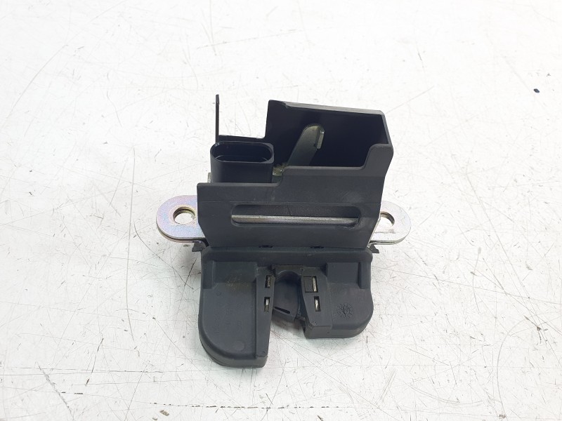 Recambio de cerradura maletero / porton para volkswagen passat b6 variant (3c5) 2.0 tdi referencia OEM IAM 1K6827505C  CRD-VW-11