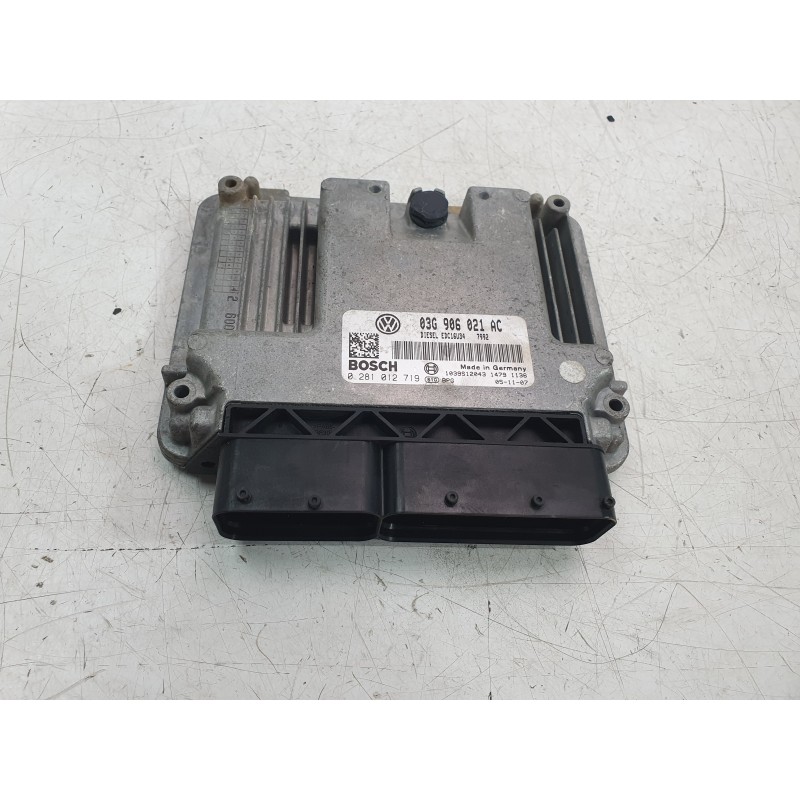 Recambio de centralita motor uce para volkswagen passat b6 variant (3c5) 2.0 tdi referencia OEM IAM 03G906021AC  