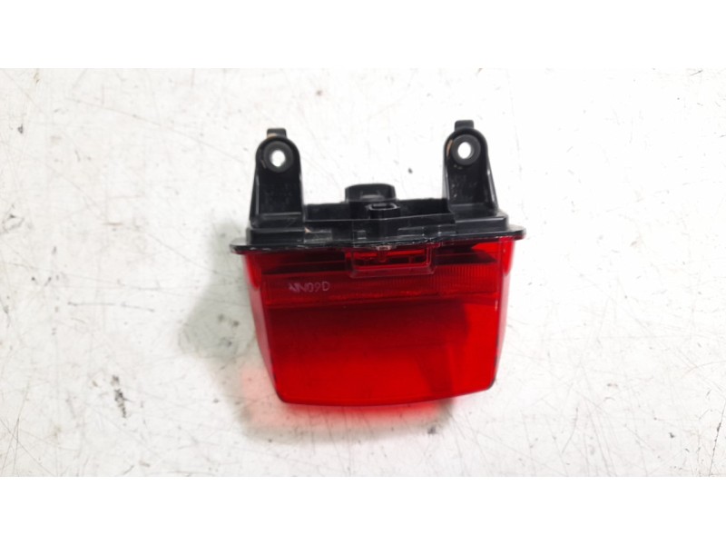 Recambio de piloto trasero central para honda crf crf 1100 l africa twin dct referencia OEM IAM 33701MKSE01  