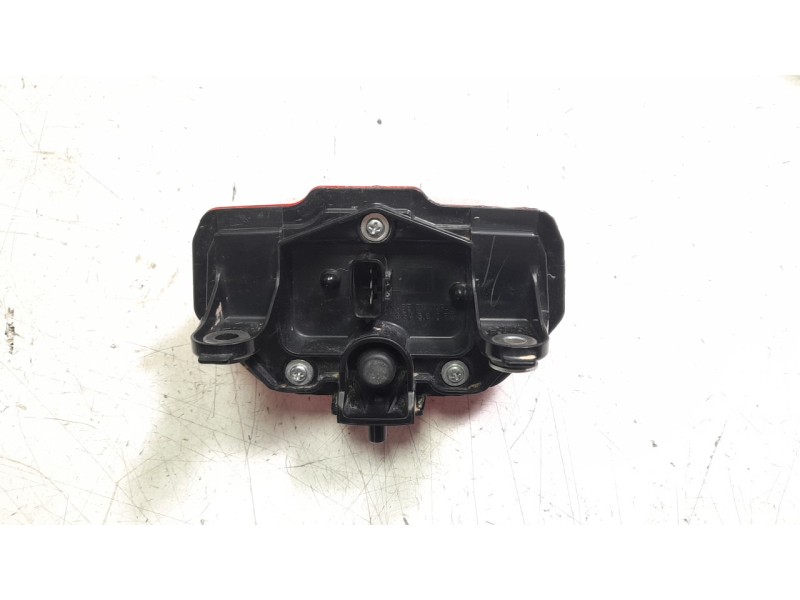 Recambio de piloto trasero central para honda crf crf 1100 l africa twin dct referencia OEM IAM 33701MKSE01  