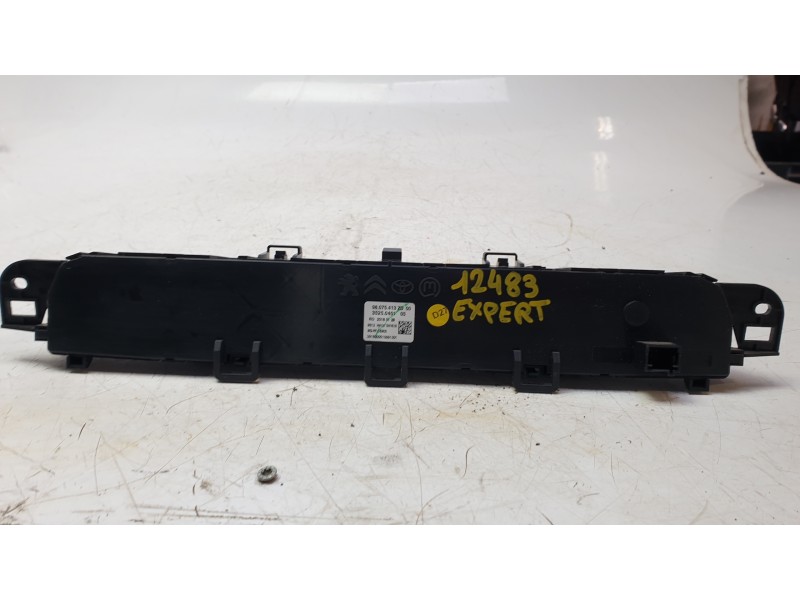 Recambio de mando climatizador para peugeot expert autobús (v_) 1.6 bluehdi 115 referencia OEM IAM 98075413ZD  