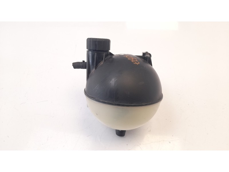 Recambio de deposito expansion para mercedes-benz clase b (w245) 2.0 cat referencia OEM IAM 1695000149  CZWME022