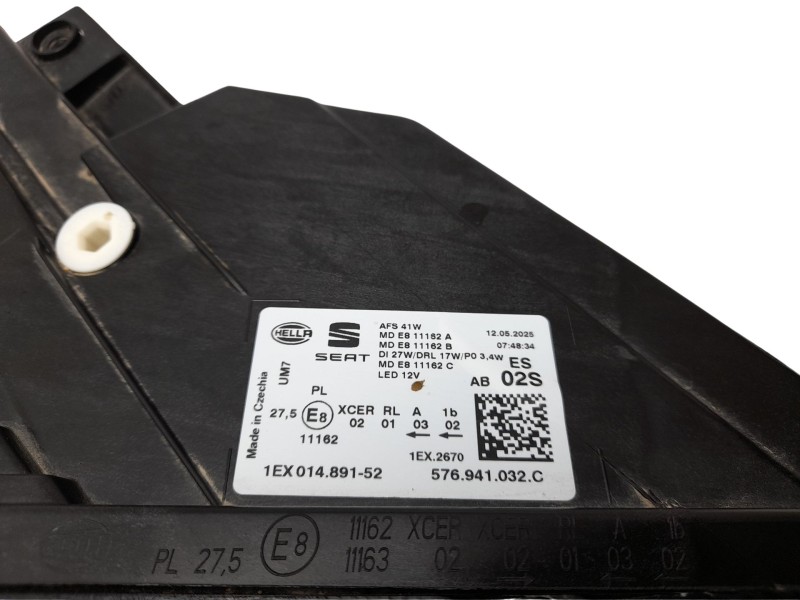 Recambio de faro derecho para seat ateca (kh7, khp) 1.5 tsi referencia OEM IAM 576941032C  