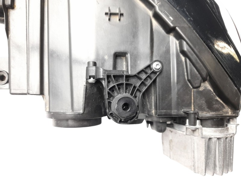 Recambio de faro derecho para seat ateca (kh7, khp) 1.5 tsi referencia OEM IAM 576941032C  