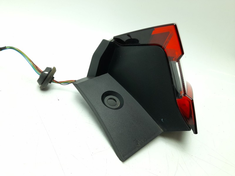 Recambio de piloto trasero derecho para nissan juke (f16_) dig-t 117 referencia OEM IAM 265506PA1B  