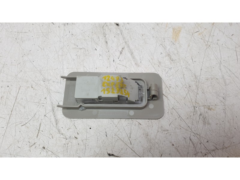 Recambio de luz interior para peugeot expert autobús (v_) 1.6 bluehdi 115 referencia OEM IAM 9637758677  