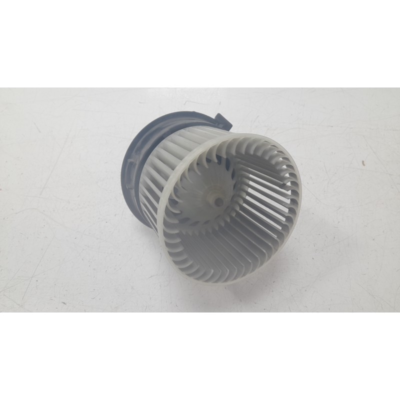 Recambio de ventilador calefaccion para opel corsa f (p2jo) 1.2 (68) referencia OEM IAM 9833380480  VHF080007CP