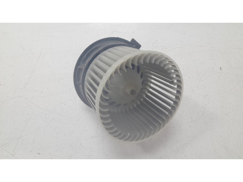 Recambio de ventilador calefaccion para opel corsa f (p2jo) 1.2 (68) referencia OEM IAM 9833380480  VHF080007CP