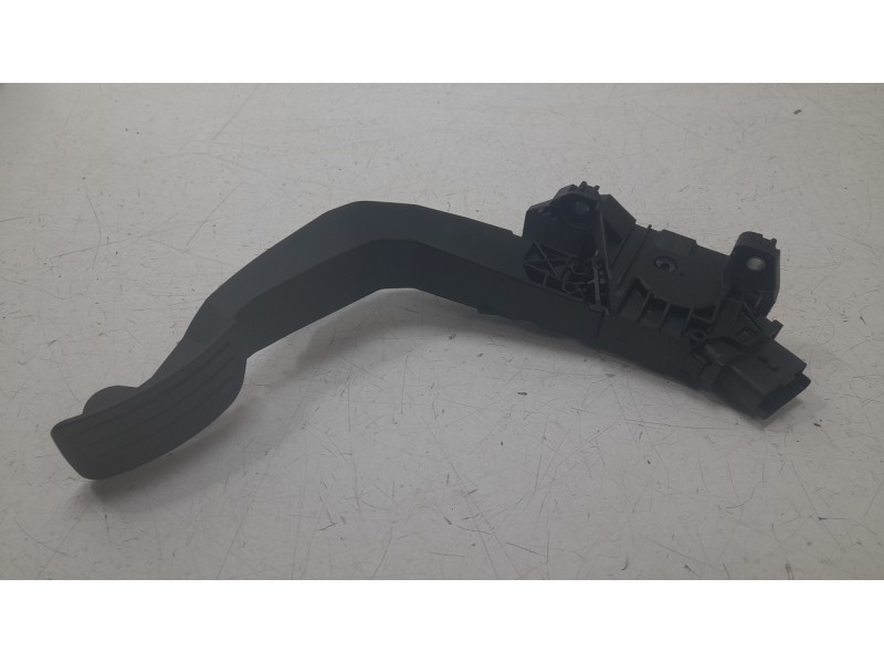 Recambio de potenciometro pedal para opel corsa f (p2jo) 1.2 (68) referencia OEM IAM 9837891880  