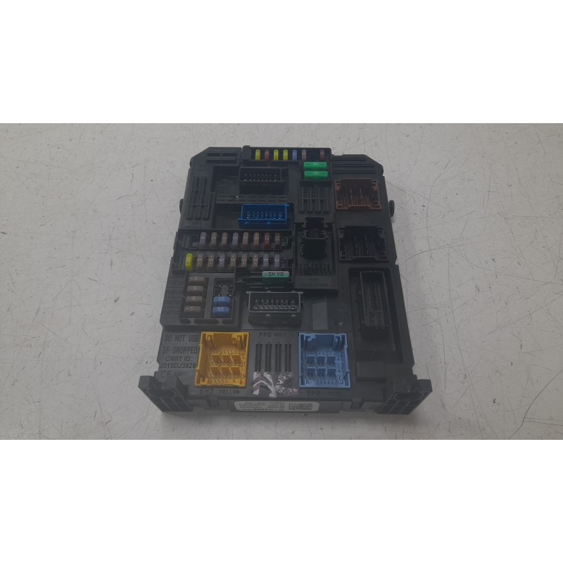 Recambio de caja reles / fusibles para opel corsa f (p2jo) 1.2 (68) referencia OEM IAM 983288038000  