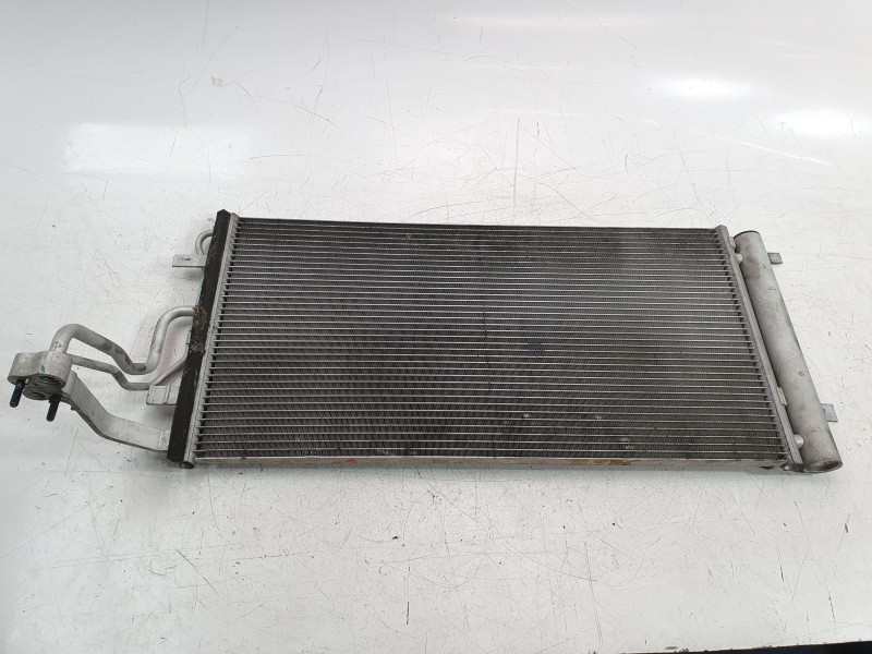 Recambio de condensador / radiador aire acondicionado para kia xceed drive referencia OEM IAM HC200PDPDB  