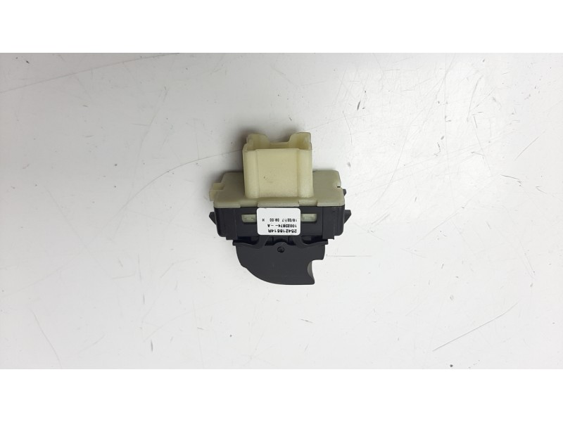 Recambio de mando elevalunas trasero derecho para renault clio iv zen referencia OEM IAM 254218614R IAF930017HQ EWSRE069