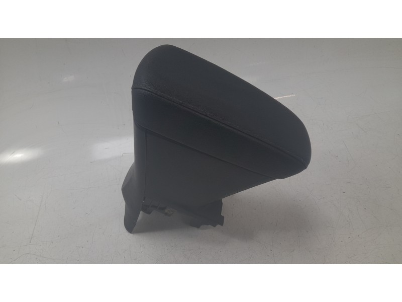 Recambio de apoyabrazos central para opel corsa f (p2jo) 1.2 (68) referencia OEM IAM 98295340ZD  