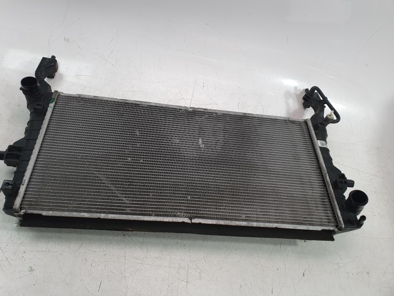 Recambio de radiador agua para kia xceed drive referencia OEM IAM 25310M6300  