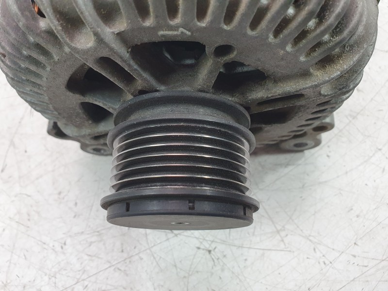Recambio de alternador para volkswagen passat b6 variant (3c5) 2.0 tdi referencia OEM IAM 021903026L  ALF630351HQ