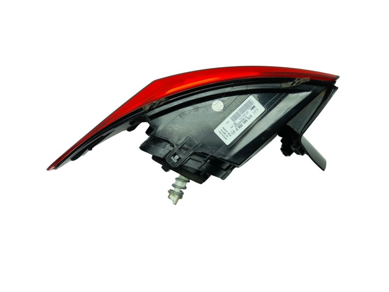 Recambio de piloto trasero derecho para seat ateca (kh7, khp) 1.5 tsi referencia OEM IAM 575945208D  