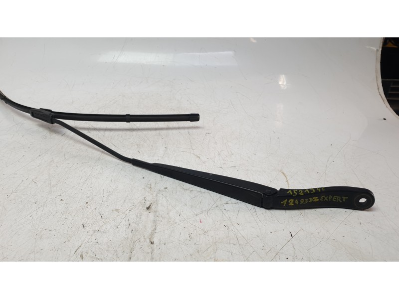 Recambio de brazo limpia delantero izquierdo para peugeot expert autobús (v_) 1.6 bluehdi 115 referencia OEM IAM 9808465480  