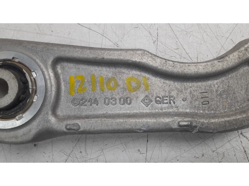 Recambio de brazo suspension superior delantero izquierdo para mercedes-benz cle cle 220d referencia OEM IAM A2143305300  