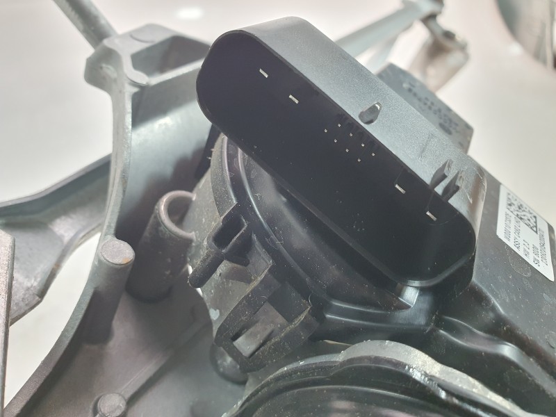 Recambio de motor limpia delantero para ford kuga iii (dfk) 2.5 fhev referencia OEM IAM 2606474  