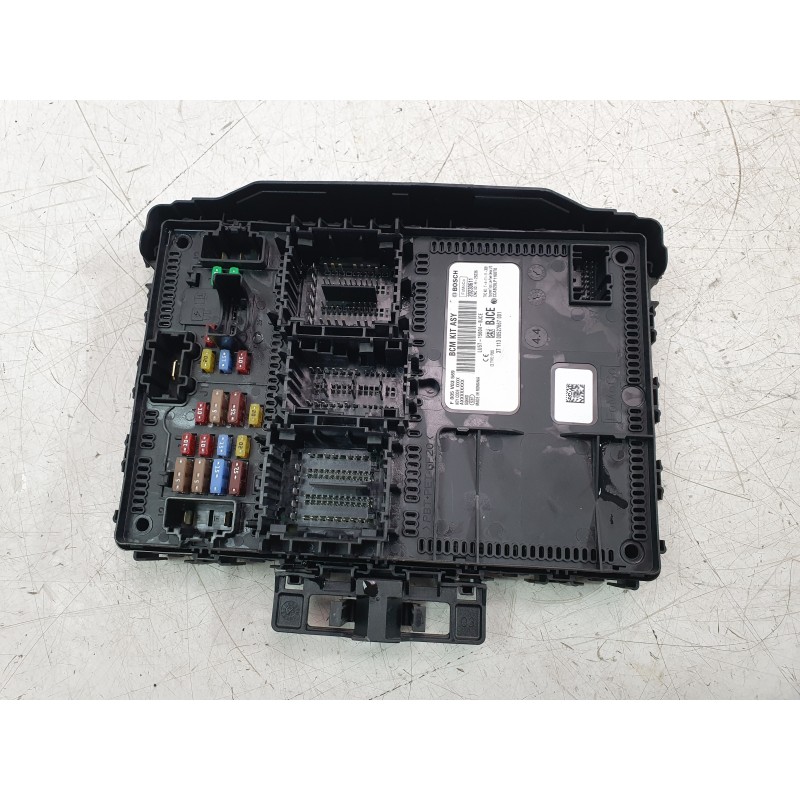 Recambio de caja reles / fusibles para ford kuga iii (dfk) 2.5 fhev referencia OEM IAM LU5T15604BJCE  
