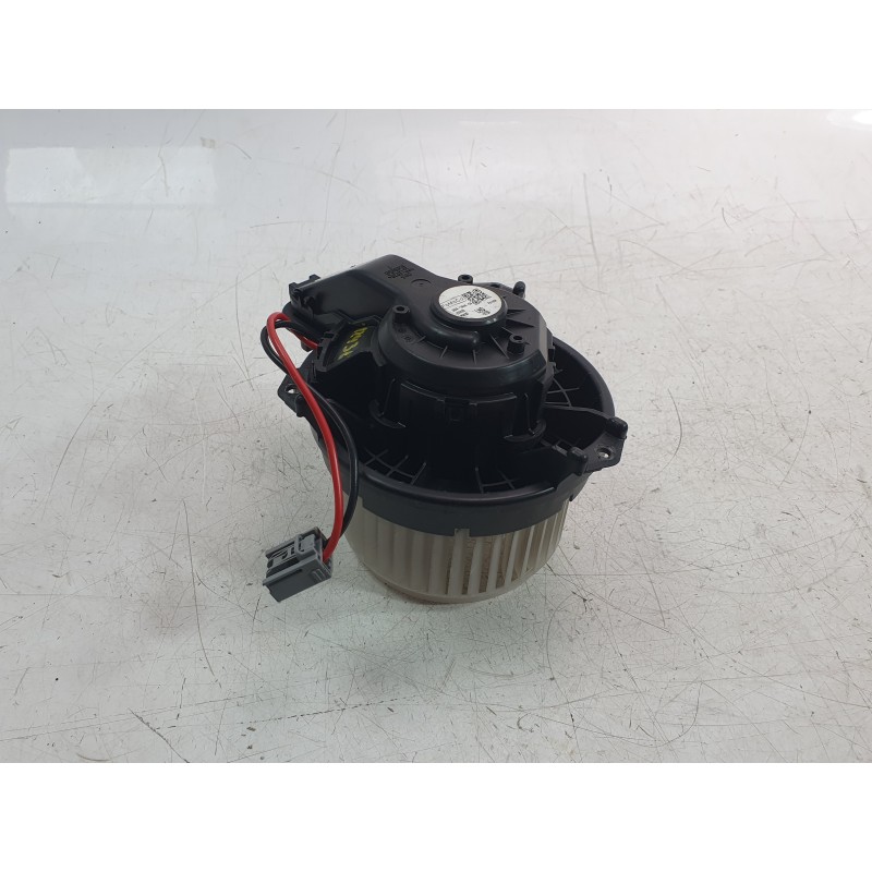 Recambio de ventilador calefaccion para ford kuga iii (dfk) 2.5 fhev referencia OEM IAM 2587601  
