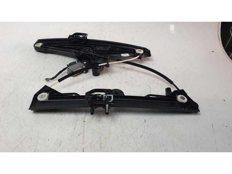 Recambio de elevalunas delantero izquierdo para opel astra l (ov5) 1.2 (fphnsl, fphnsr) referencia OEM IAM 9830815080  
