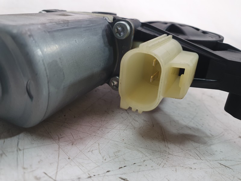 Recambio de motor elevalunas delantero derecho para ford kuga iii (dfk) 2.5 fhev referencia OEM IAM CM0940800  
