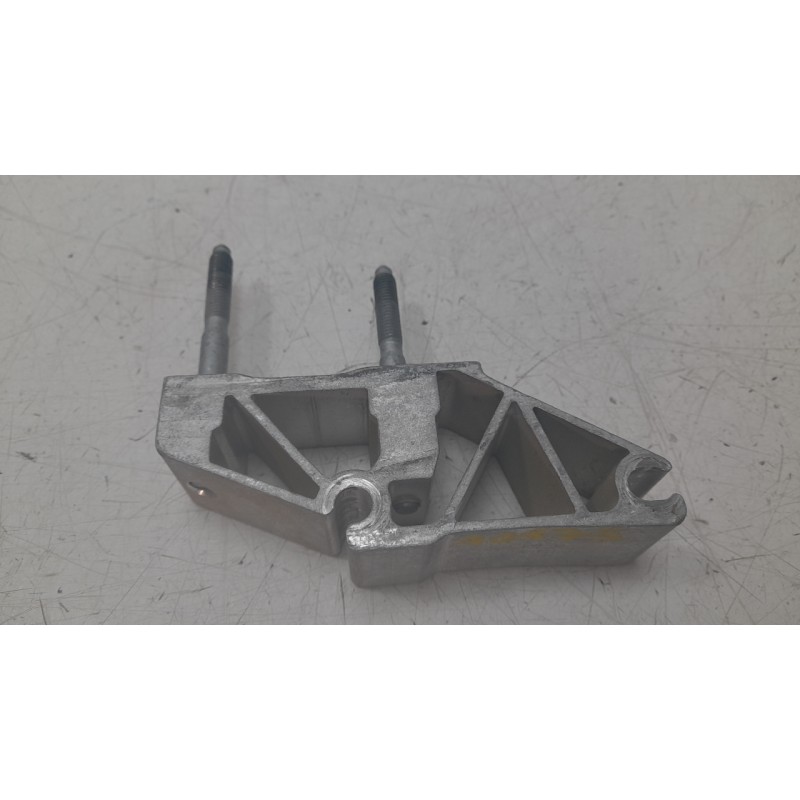 Recambio de soporte / guia puerta corredera para porsche cayman (typ 981c) gt4 referencia OEM IAM 98110726503  