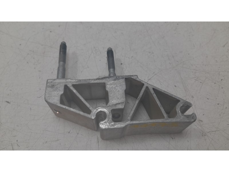 Recambio de soporte / guia puerta corredera para porsche cayman (typ 981c) gt4 referencia OEM IAM 98110726503  