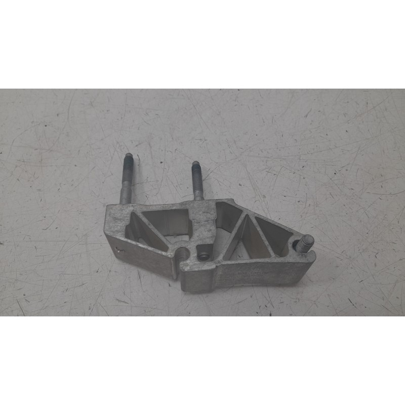 Recambio de soporte / guia puerta corredera para porsche cayman (typ 981c) gt4 referencia OEM IAM 99150440702  