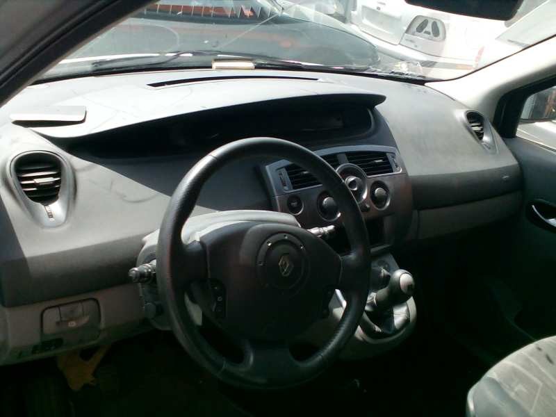 renault scenic ii del año 2005