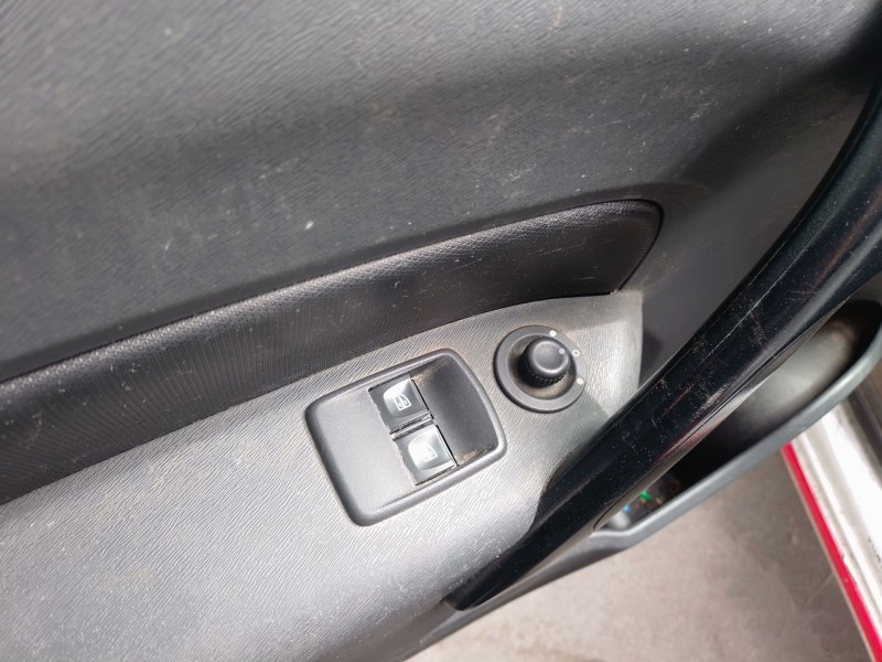 Recambio de mando elevalunas delantero izquierdo para renault kangoo express (fw0/1_) z.e. (fw0z, fw1z) referencia OEM IAM   