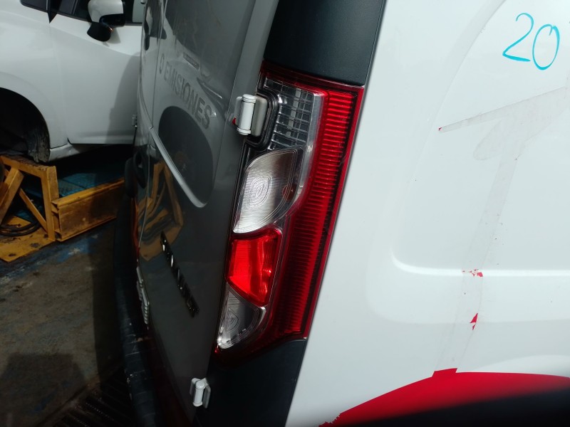 Recambio de piloto trasero derecho para renault kangoo express (fw0/1_) z.e. (fw0z, fw1z) referencia OEM IAM   